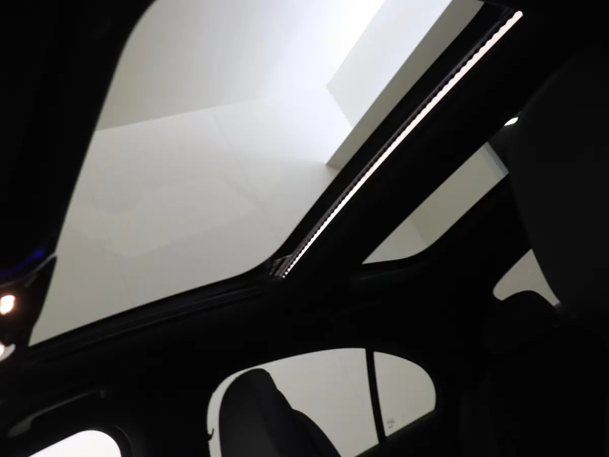 300 e Sport Edition /Panoramadak /Burmester /Memory /360 Camera /20 Inch /11.281 KM!
