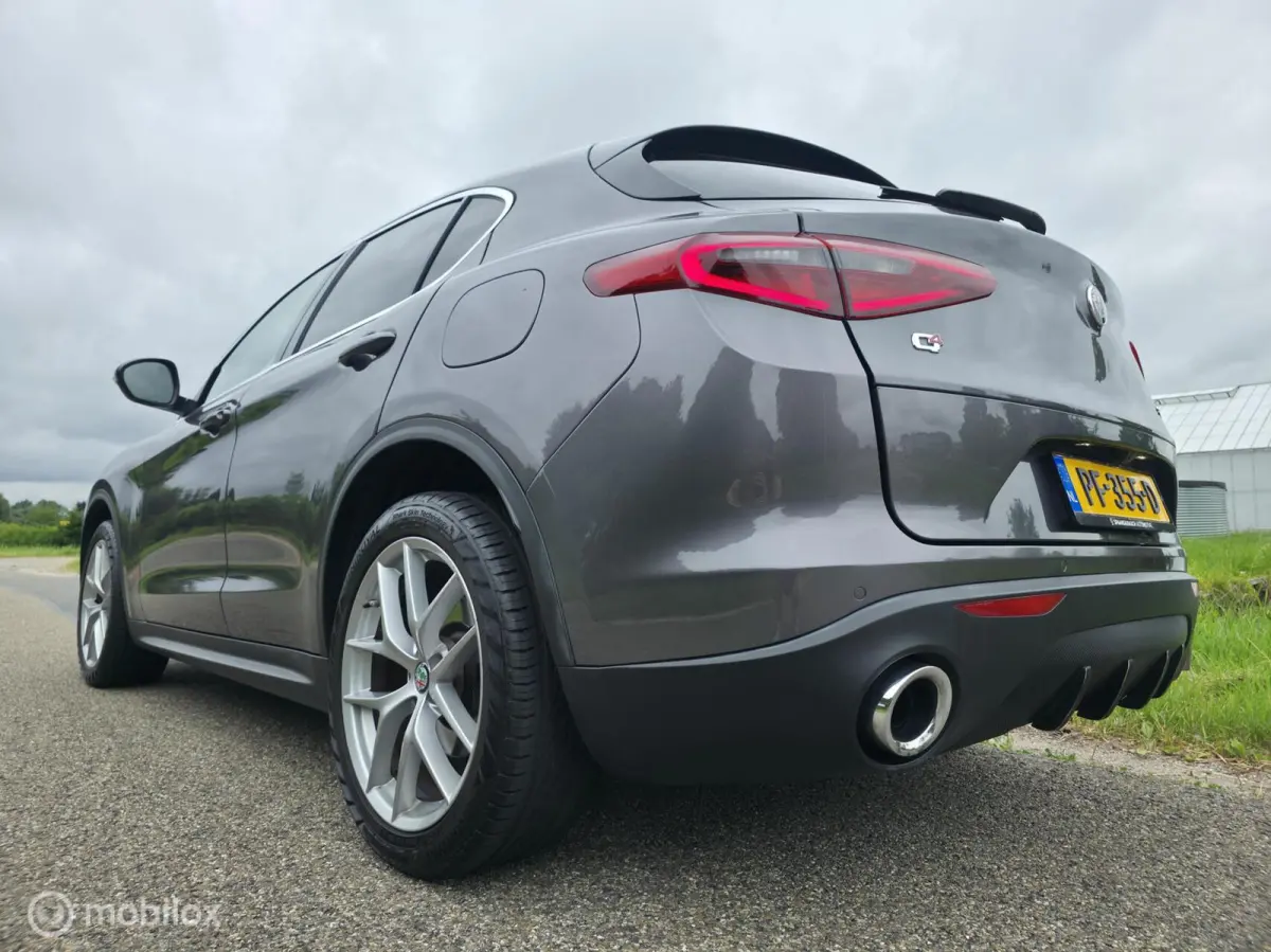 2.0 T 280pk / AWD / Leder / Camera / Navi