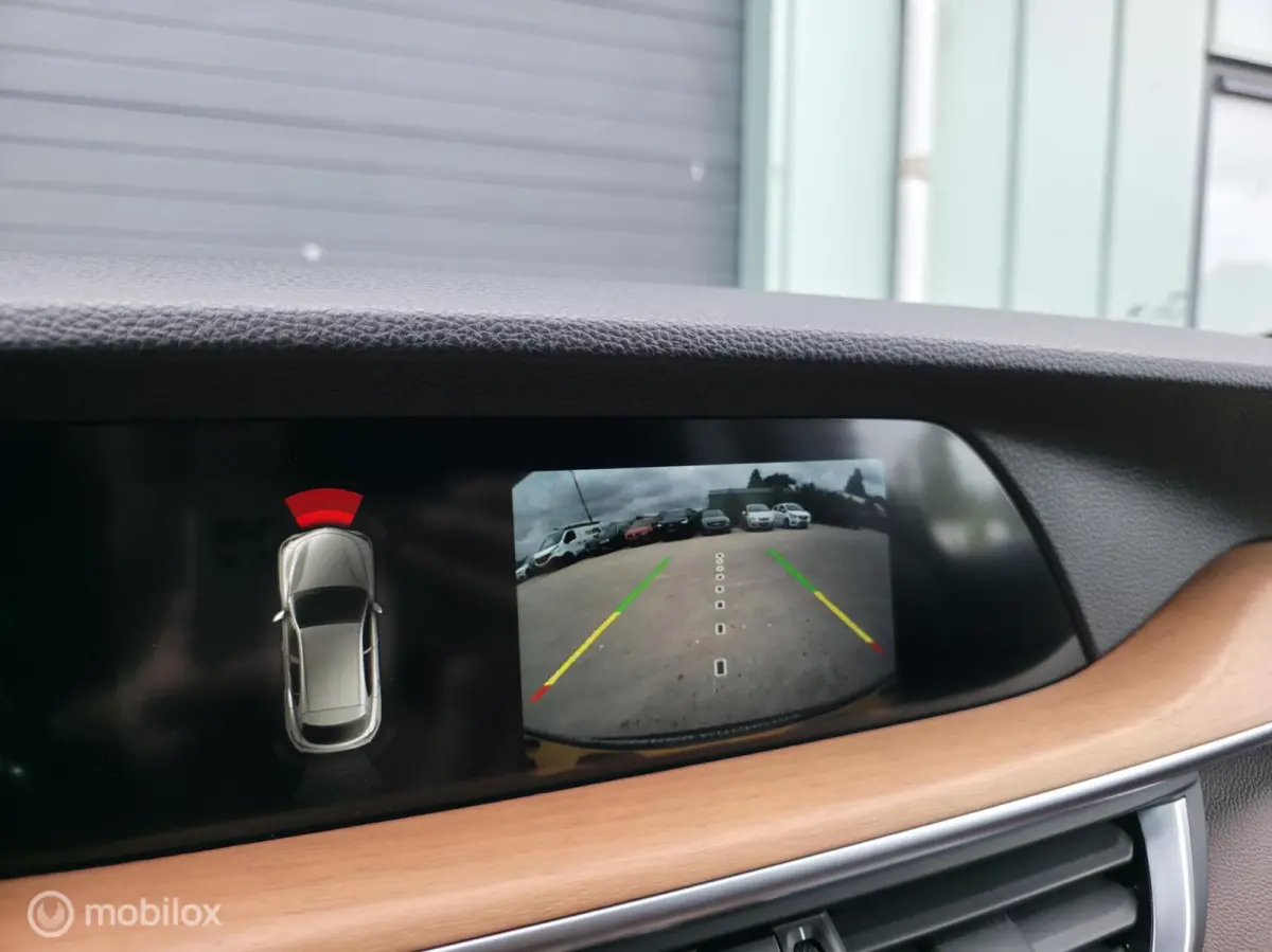 2.0 T 280pk / AWD / Leder / Camera / Navi