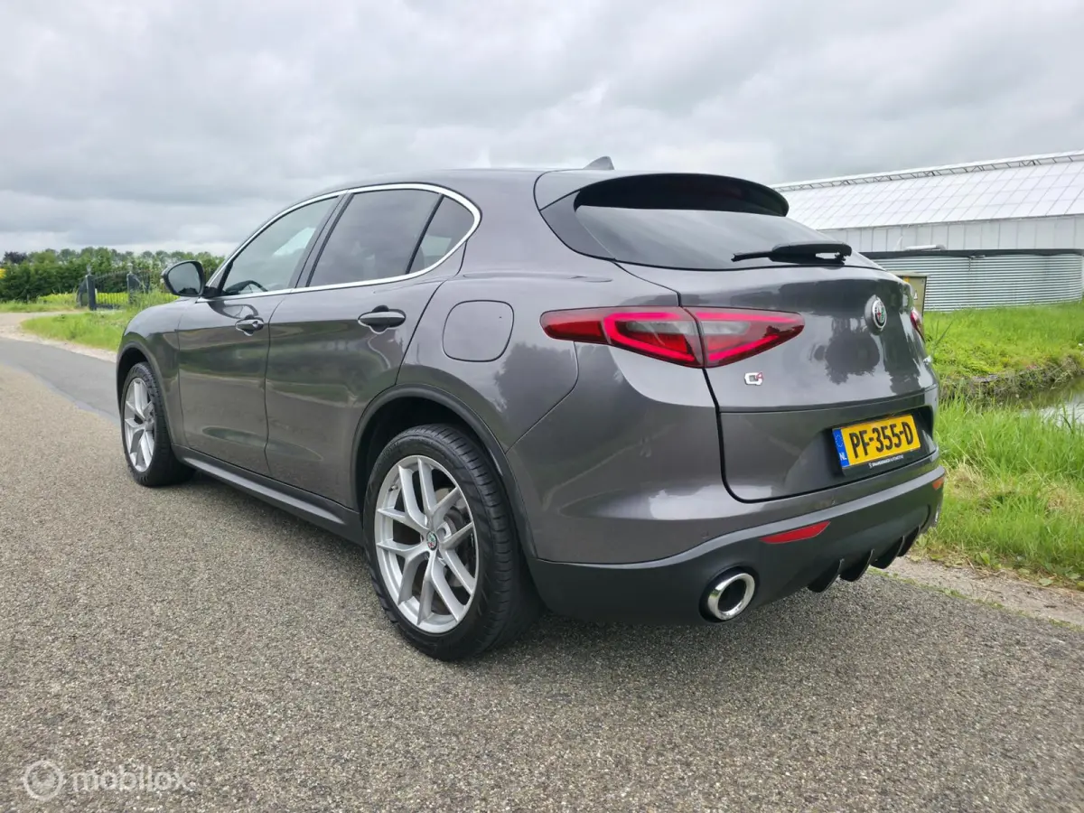 2.0 T 280pk / AWD / Leder / Camera / Navi