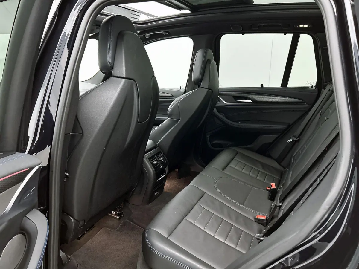 xDrive30e High Executive | LEDER | PANORAMADAK | HARMAN KARDON | HEAD-UP DISPLAY | MEMORY STOELEN | STOELVERWARMING | DODEHOEKSENSOREN | SFEERVERLICHTING | GROOTLICHTASSISTENT | APPLE CARPLA