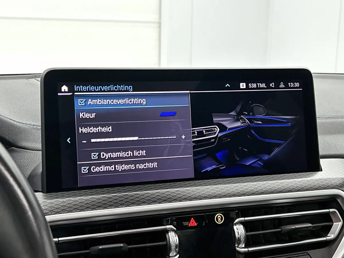 xDrive30e High Executive | LEDER | PANORAMADAK | HARMAN KARDON | HEAD-UP DISPLAY | MEMORY STOELEN | STOELVERWARMING | DODEHOEKSENSOREN | SFEERVERLICHTING | GROOTLICHTASSISTENT | APPLE CARPLA
