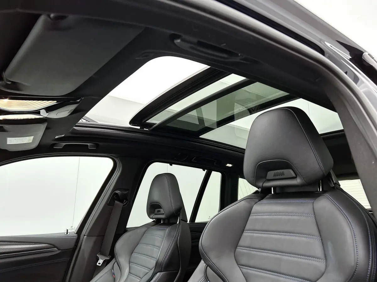 xDrive30e High Executive | LEDER | PANORAMADAK | HARMAN KARDON | HEAD-UP DISPLAY | MEMORY STOELEN | STOELVERWARMING | DODEHOEKSENSOREN | SFEERVERLICHTING | GROOTLICHTASSISTENT | APPLE CARPLA