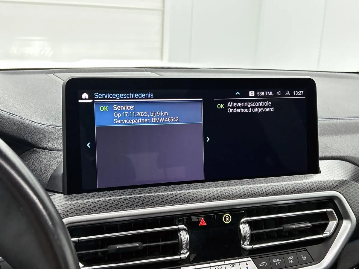 xDrive30e High Executive | LEDER | PANORAMADAK | HARMAN KARDON | HEAD-UP DISPLAY | MEMORY STOELEN | STOELVERWARMING | DODEHOEKSENSOREN | SFEERVERLICHTING | GROOTLICHTASSISTENT | APPLE CARPLA