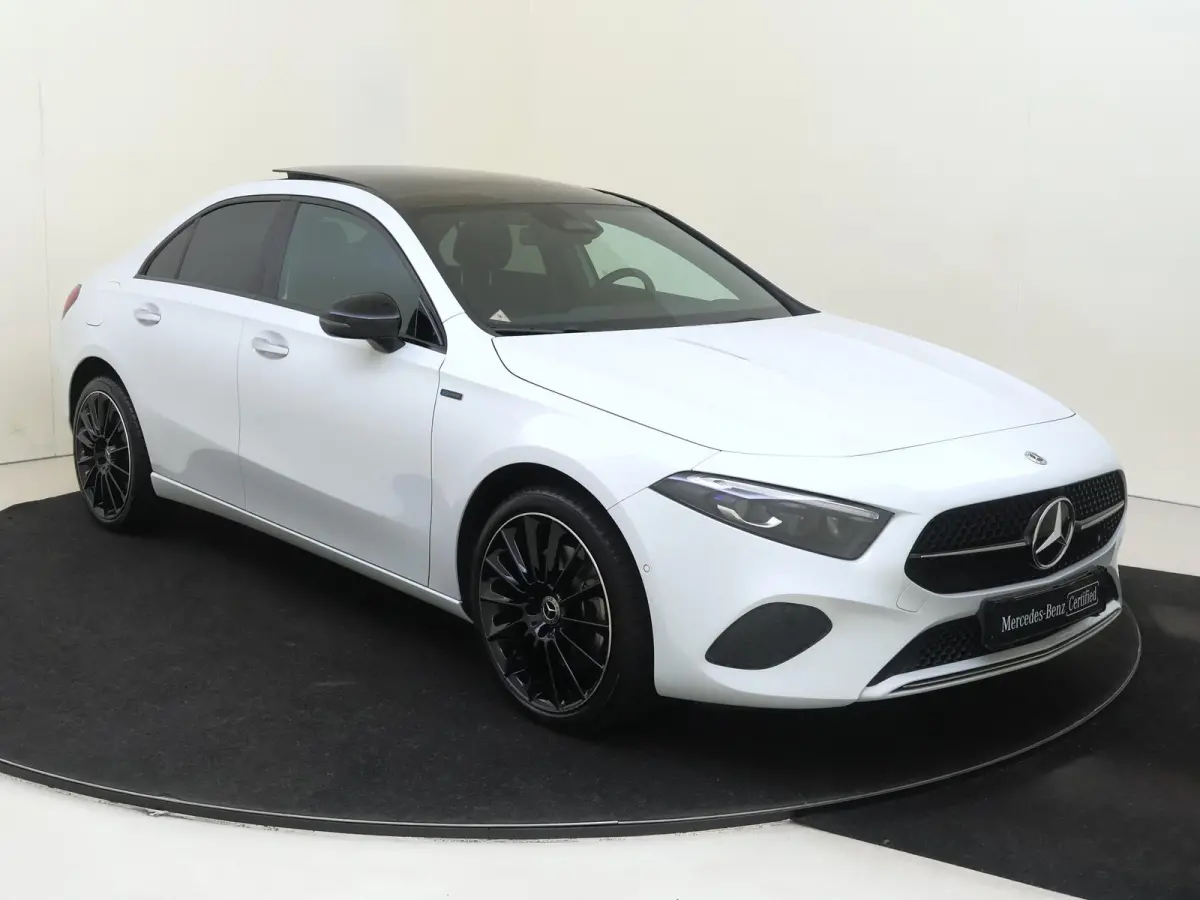 250 e Luxury Line /Panoramadak /19 Inch /Nightpakket /18.868 KM!