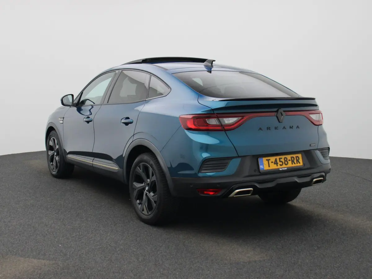 1.6 E-Tech hybrid 145 E-Tech engineered AUTOMAAT | PANORAMADAK | LEDER | ELEKTRISCHE STOEL | NAVIGATIE | CAMERA | ADAPTIEVE CRUISE | LMV | DAB | STOELVERWARMING |