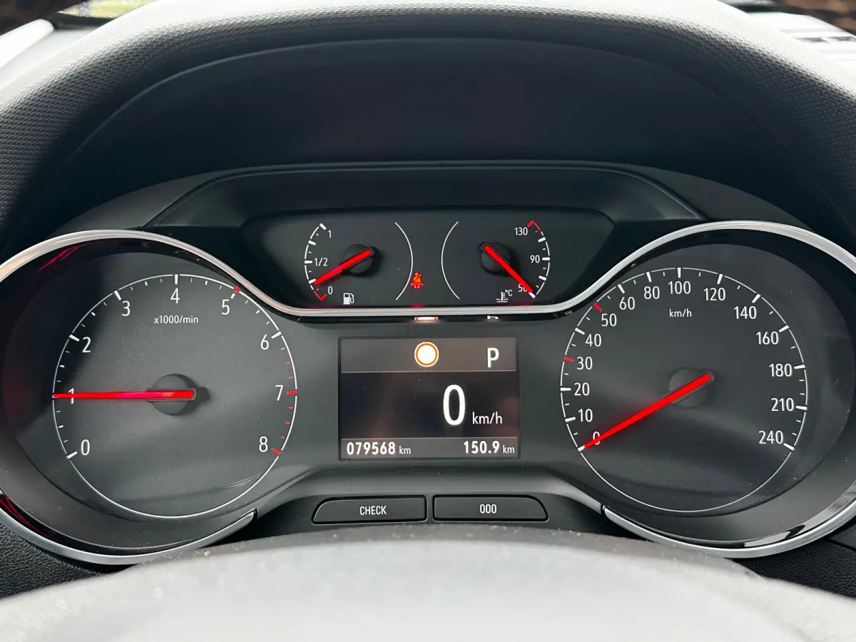 1.2 130 PK Automaat Turbo Innovation | TREKHAAK| LED KOPLAMPEN| PARKEERSENSOREN| NAVIGATIE + APPLE CARPLAY/ANDROID AUTO| CLIMATE CONTROL| DEALER ONDERHOUDEN|