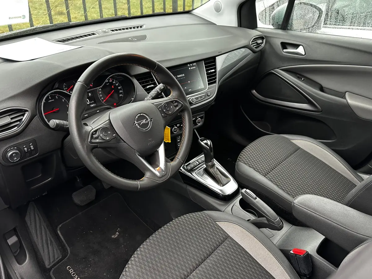 1.2 130 PK Automaat Turbo Innovation | TREKHAAK| LED KOPLAMPEN| PARKEERSENSOREN| NAVIGATIE + APPLE CARPLAY/ANDROID AUTO| CLIMATE CONTROL| DEALER ONDERHOUDEN|