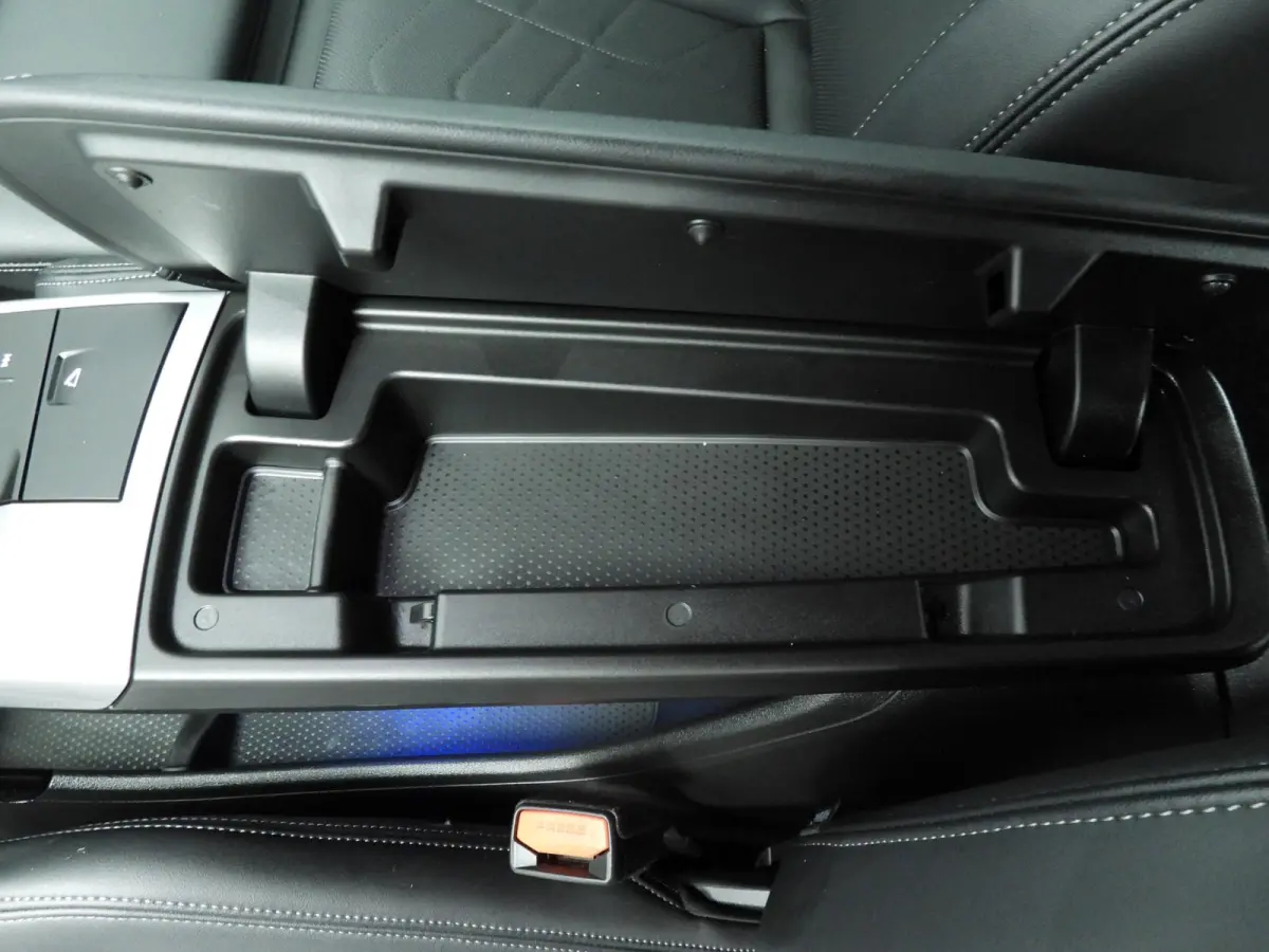 xDrive25e | M-Sportpakket | LED | Navigatie | Sportstoelen | Stoelverwarming | DAB | Harman-kardon sound | Alu 18 inch