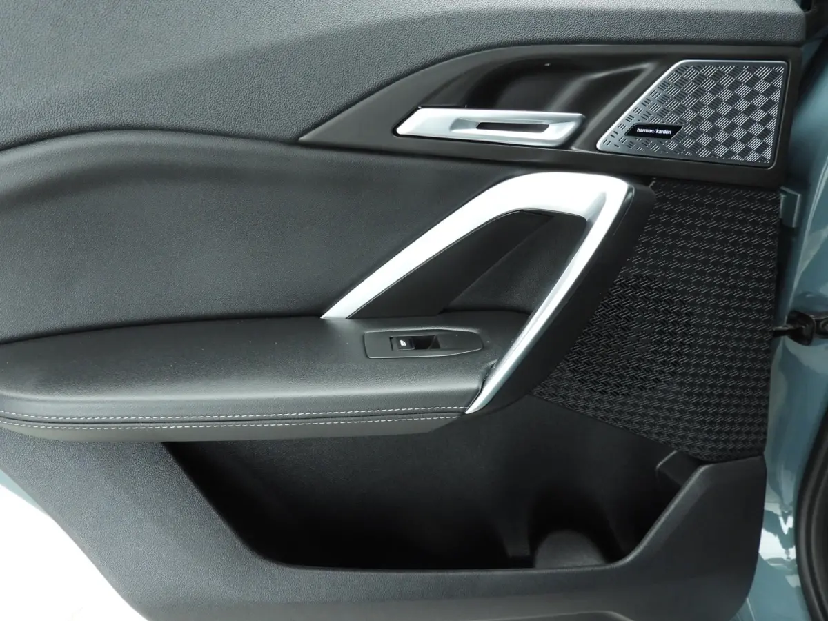 xDrive25e | M-Sportpakket | LED | Navigatie | Sportstoelen | Stoelverwarming | DAB | Harman-kardon sound | Alu 18 inch