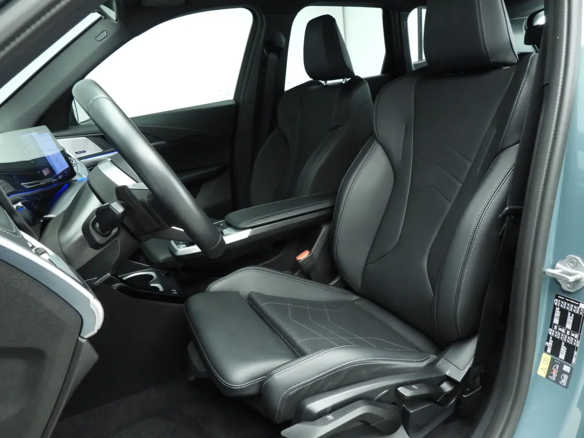 xDrive25e | M-Sportpakket | LED | Navigatie | Sportstoelen | Stoelverwarming | DAB | Harman-kardon sound | Alu 18 inch