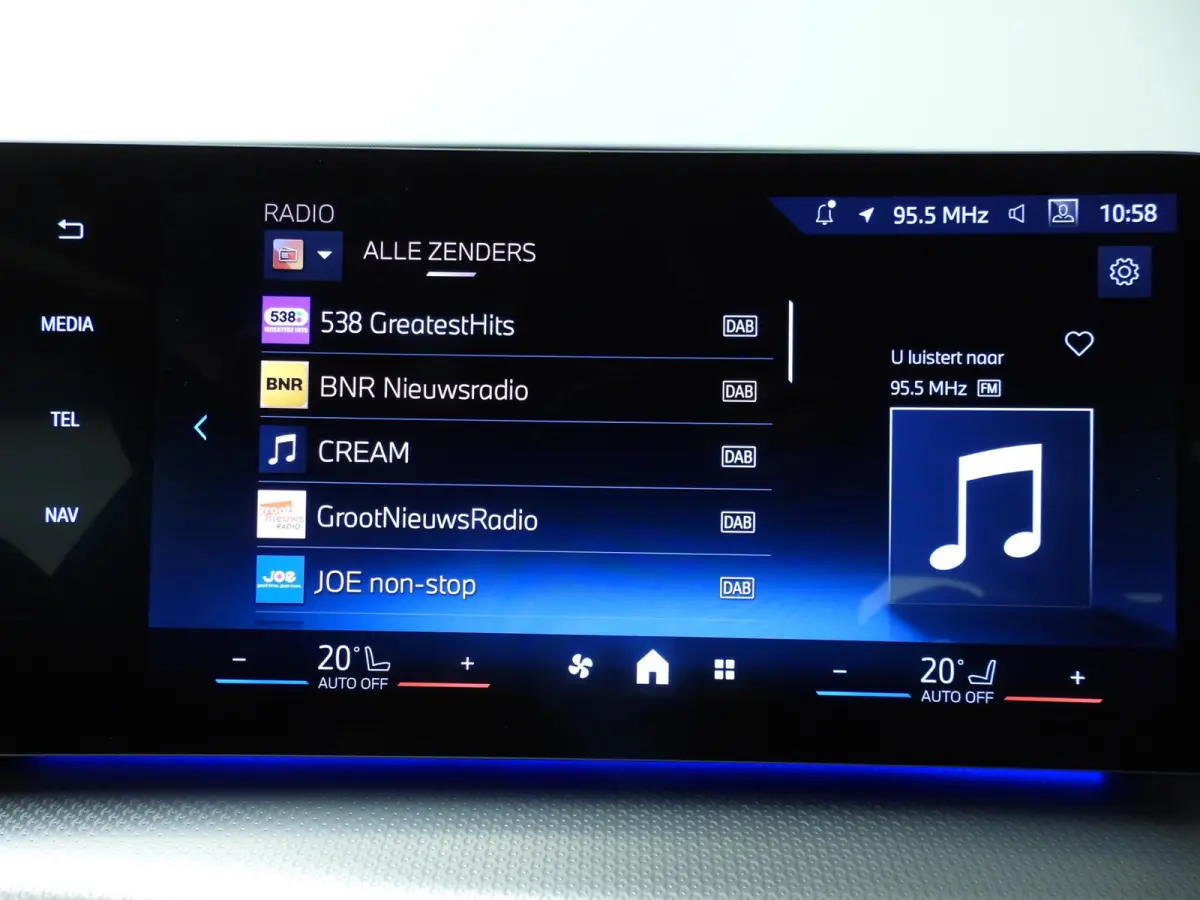 xDrive25e | M-Sportpakket | LED | Navigatie | Sportstoelen | Stoelverwarming | DAB | Harman-kardon sound | Alu 18 inch
