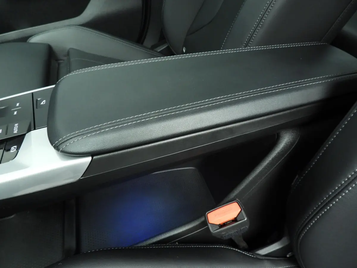 xDrive25e | M-Sportpakket | LED | Navigatie | Sportstoelen | Stoelverwarming | DAB | Harman-kardon sound | Alu 18 inch