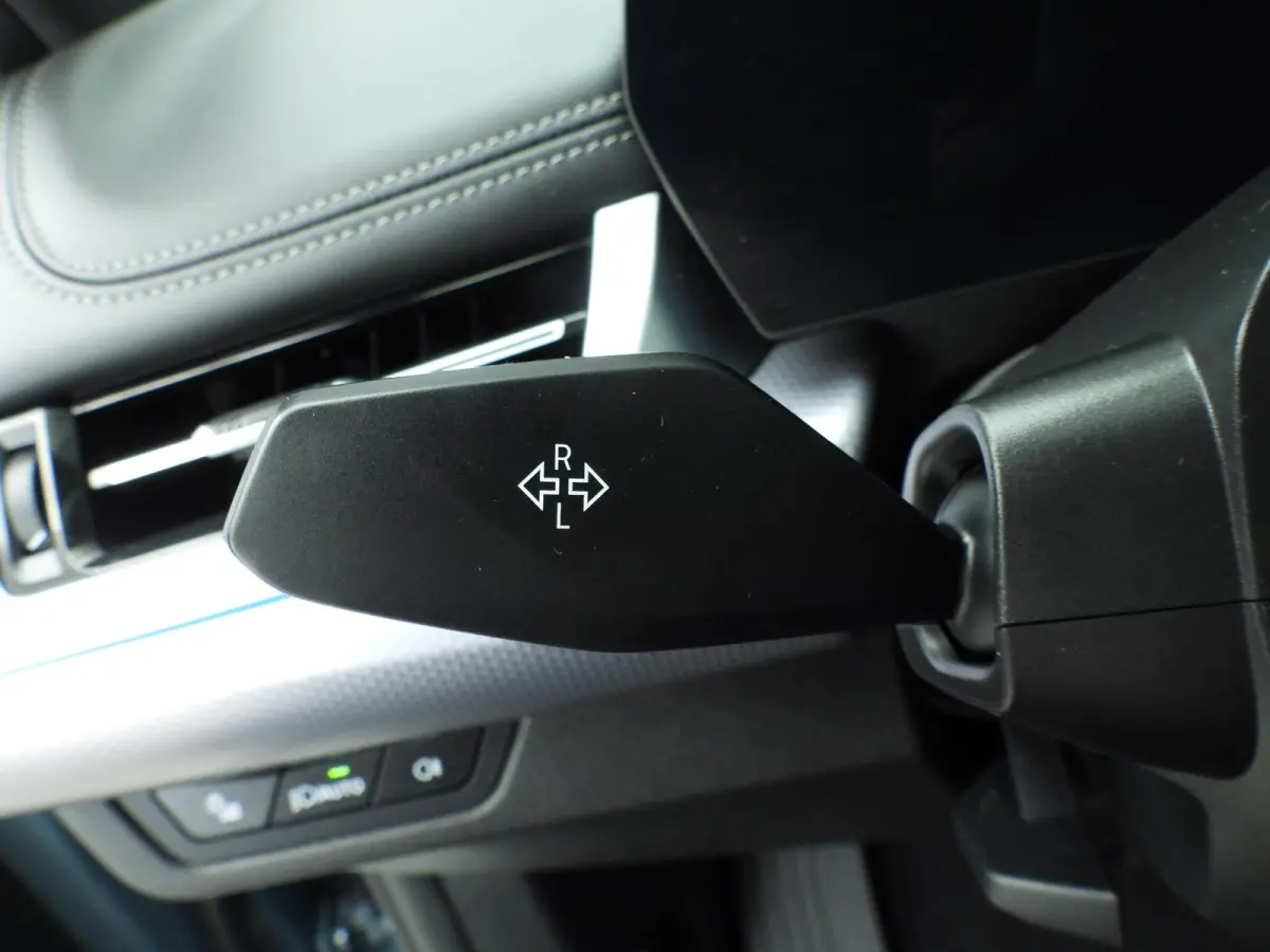 xDrive25e | M-Sportpakket | LED | Navigatie | Sportstoelen | Stoelverwarming | DAB | Harman-kardon sound | Alu 18 inch