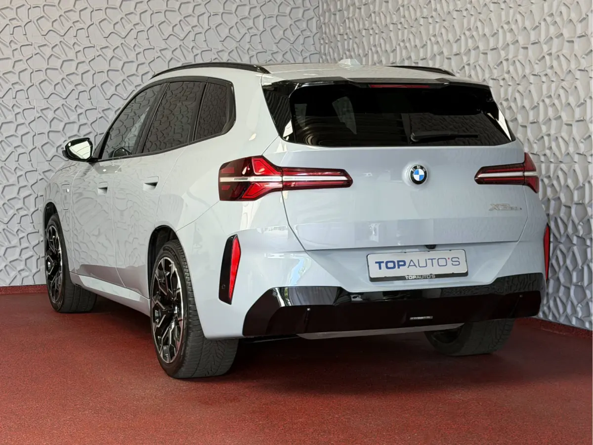 30e 300PK XDRIVE M SPORT / H.KARDON / ICONIC GRILL / 360.CAM / INNOVATION / PANO.DAK / HARMAN KARDON / 360.CAM / INNOVATION / BROOKLYNGRAU METALLIC