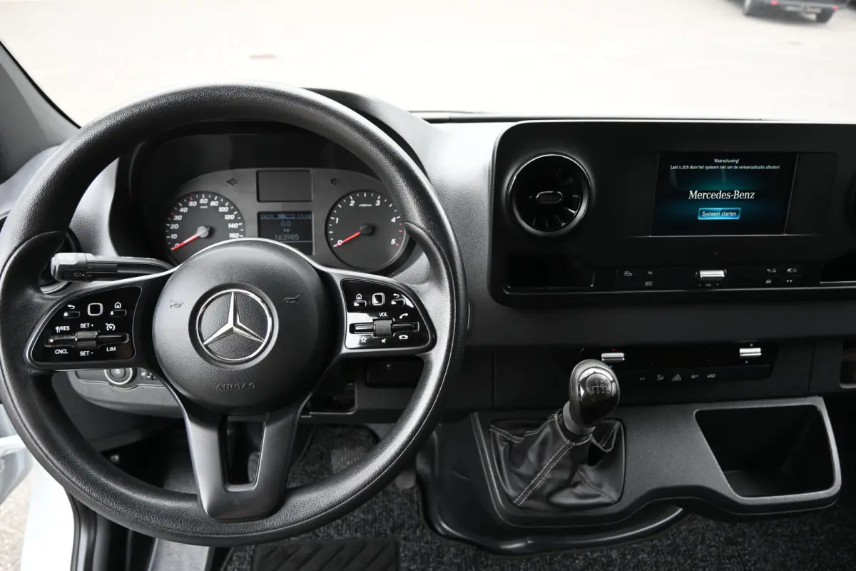 315 CDI L2H2 RWD Werkplaats inrichting, Geveerde stoel, Apple Carplay/Android Auto