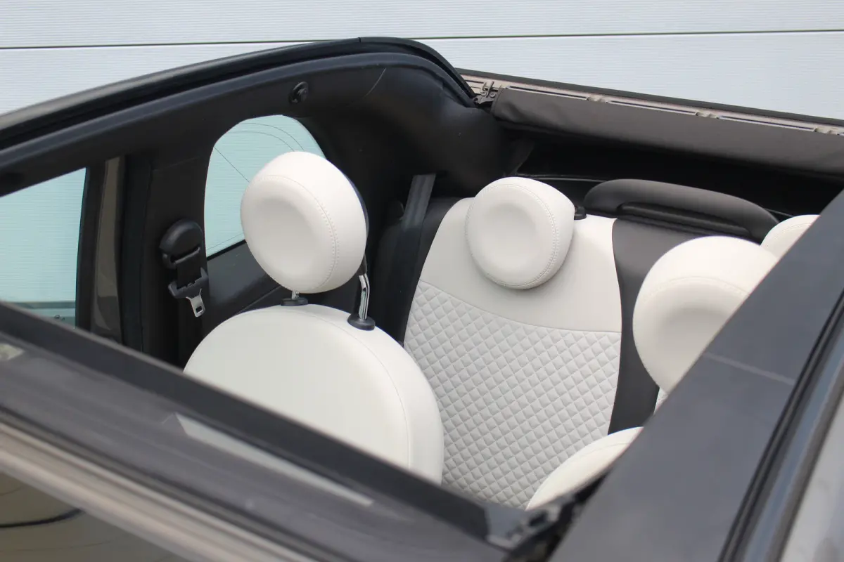 500C 500 C 1.0 Dolcevita | Cruise | CarPlay | Airco | Park Assist | Lmv | Centrale deurvergrendeling | Cruise | CarPlay | Airco | Park Assist | Lmv | Centrale deurvergrendeling |