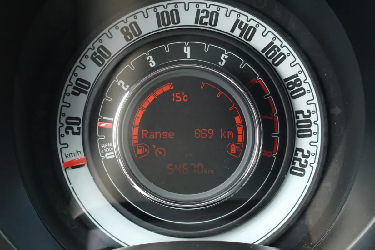 500C 500 C 1.0 Dolcevita | Cruise | CarPlay | Airco | Park Assist | Lmv | Centrale deurvergrendeling | Cruise | CarPlay | Airco | Park Assist | Lmv | Centrale deurvergrendeling |