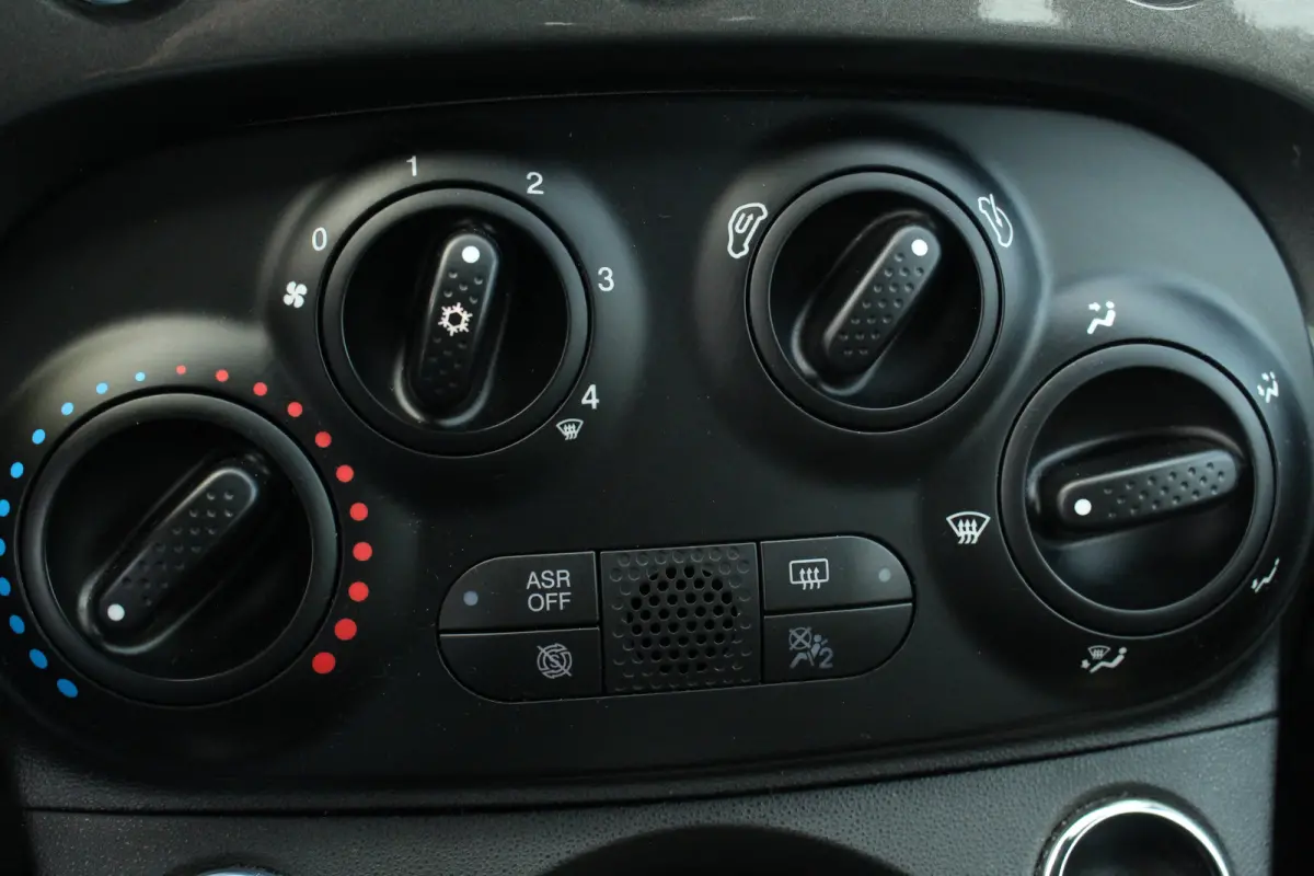 500C 500 C 1.0 Dolcevita | Cruise | CarPlay | Airco | Park Assist | Lmv | Centrale deurvergrendeling | Cruise | CarPlay | Airco | Park Assist | Lmv | Centrale deurvergrendeling |