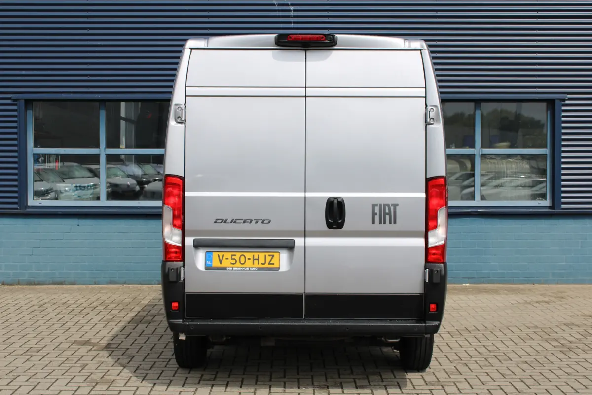 L2H2 2.2 MultiJet 180 PK AUTOMAAT | CAMERA | NAVI | DIGITALE BINNENSPIEGEL| BETIMMERING | DRAADLOOS CARPLAY | DUBBELE SCHUIFDEUR |