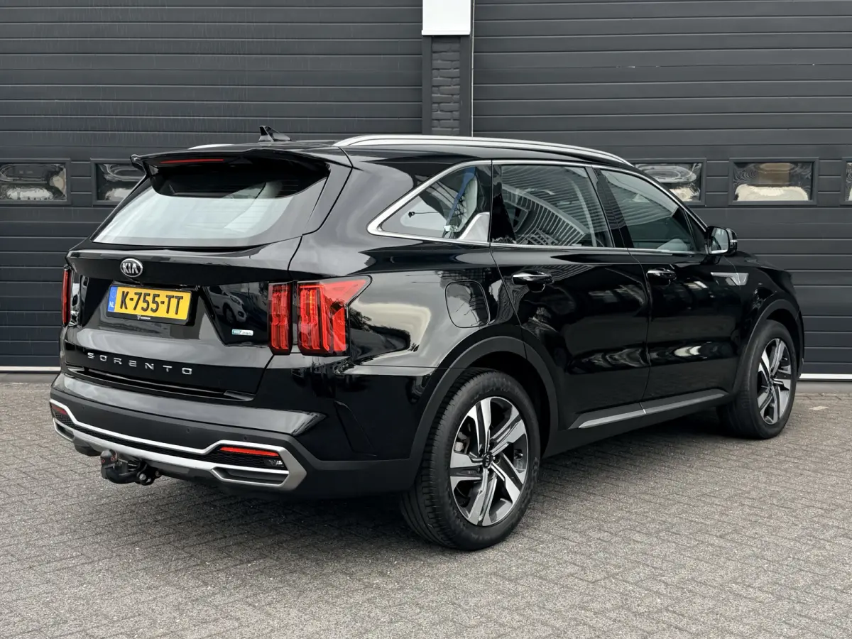 1.6 T-GDI Plug-in Hybrid 4WD DynamicLine 7p. | Trekhaak | Camera | ACC | €35.900,- incl. BTW