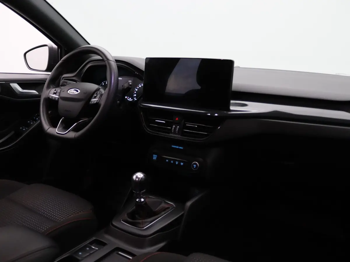 125pk EcoBoost Hybrid ST Line Apple Carplay/Android Auto | Climate