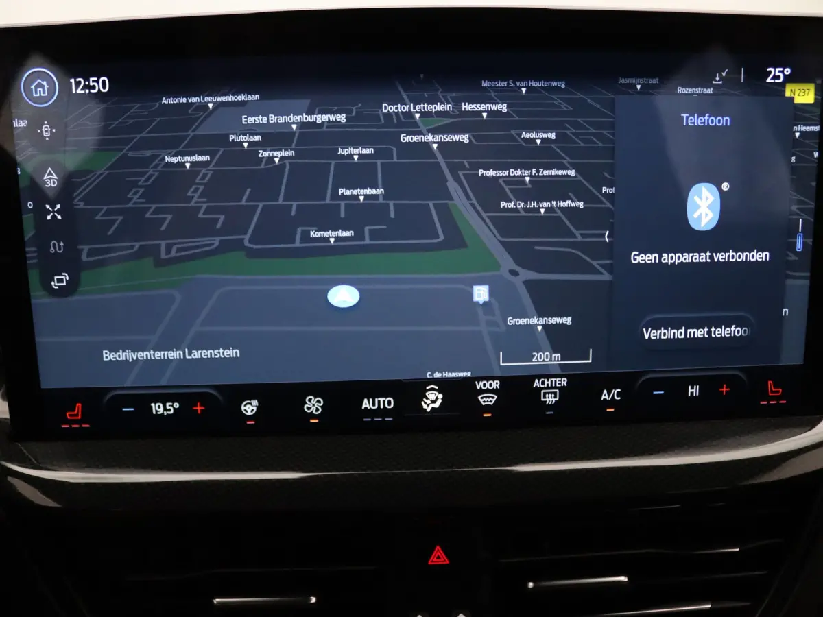 125pk EcoBoost Hybrid ST Line Apple Carplay/Android Auto | Climate