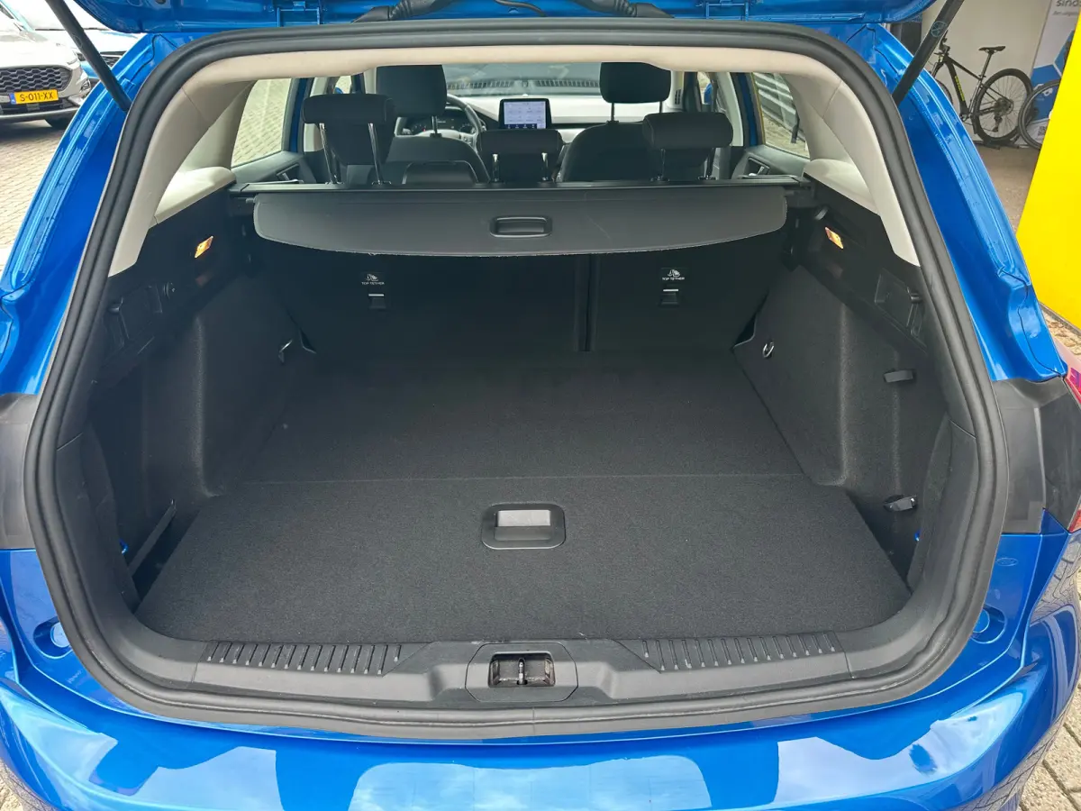 1.0 125PK Titanium | CLIMATE CONTROL| PARKEER SENSOREN V&A | CRUISE CONTROL| NAVI| DAB| KEYLESS ENTRY&START