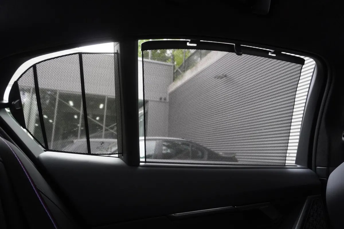 M5 | M Drive Professional | Carbon Pack incl Carbon dak | Driving Assistant Professional | Bowers & Wilkins Surround Sound System | Parking Assistant Professional