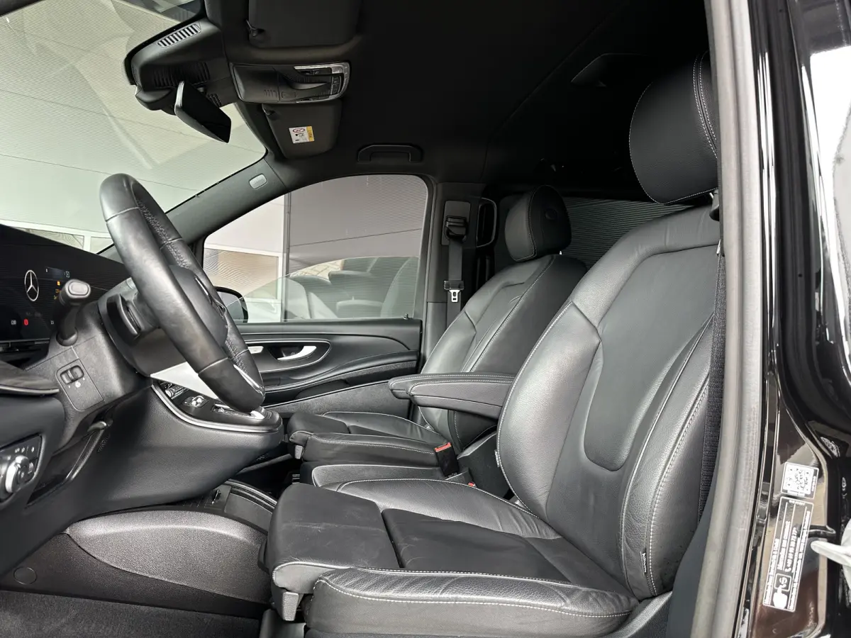 V300 AMG | Burmeister | LANG | DC | 360 Cam | Elect Deur | LED |