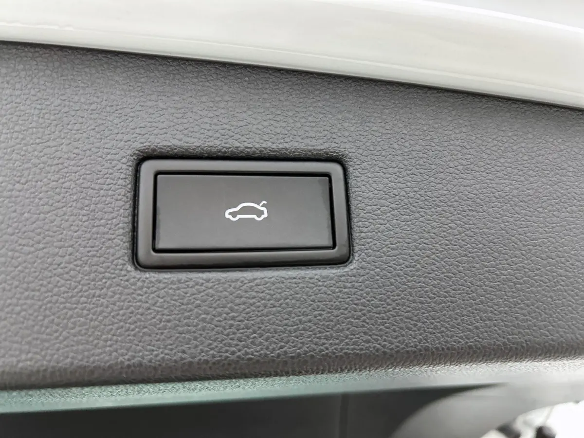 1.5 TSI Elegance | 150 PK | Automaat | Apple Carplay / Android Auto |  Navigatie | Climatronic | Stoelverwarming | Stuurverwarming | Adaptive Cruise Control | Lane Assist | Parkeercamera |