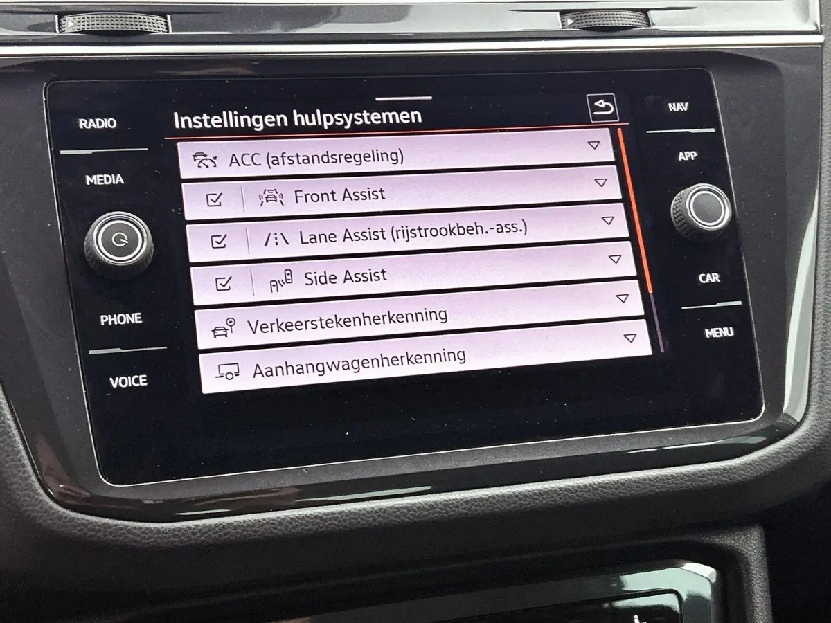 1.5 TSI Elegance | 150 PK | Automaat | Apple Carplay / Android Auto |  Navigatie | Climatronic | Stoelverwarming | Stuurverwarming | Adaptive Cruise Control | Lane Assist | Parkeercamera |