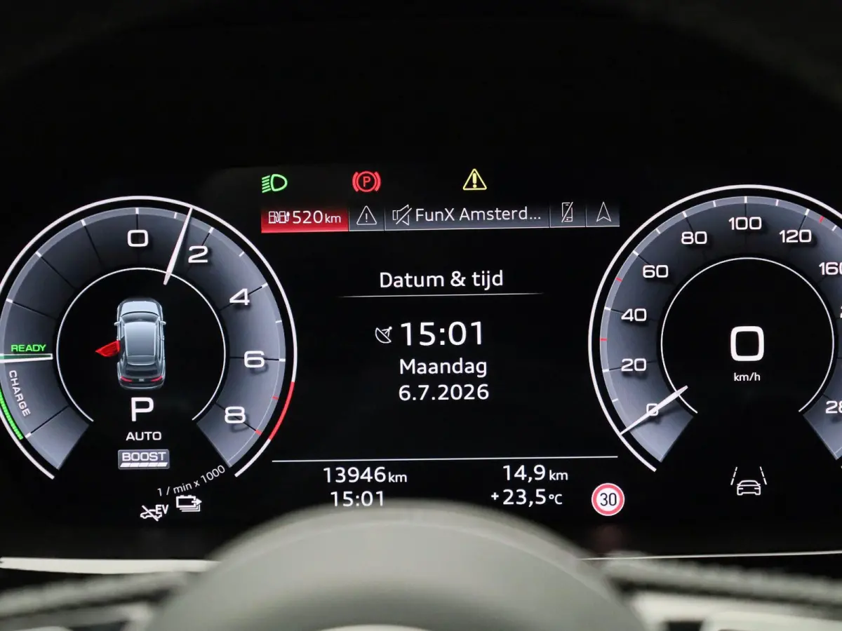 40 TFSI e S edition 204 PK | Automaat | Adaptieve cruise control | Achteruitrijcamera | SONOS | Climate control | Smartphone interface | Head-up display | Stoelverwarming | Optiekpakket zwar