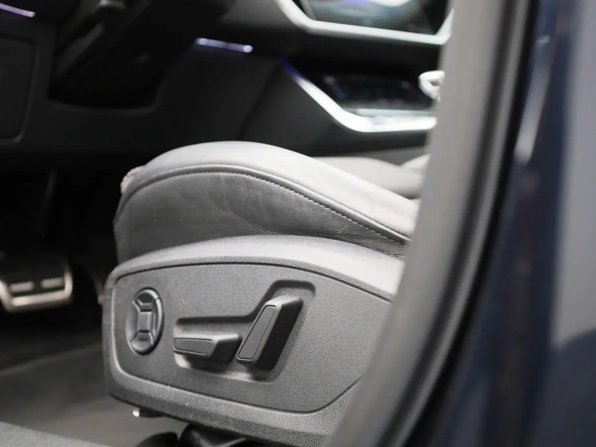40 TFSI Advanced edition Panorama-glasdak, Achteruitrijcamera,  Verwarmbare voorstoelen