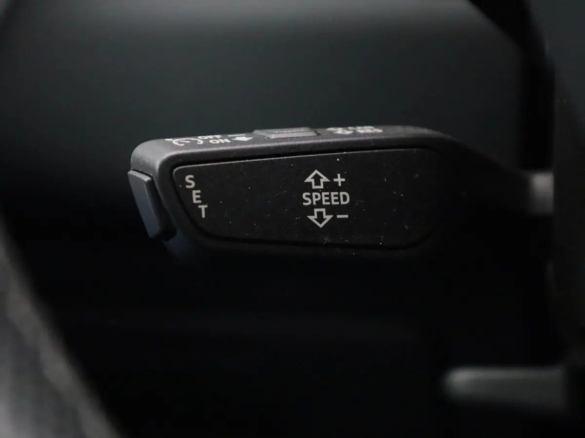 40 TFSI Advanced edition Panorama-glasdak, Achteruitrijcamera,  Verwarmbare voorstoelen