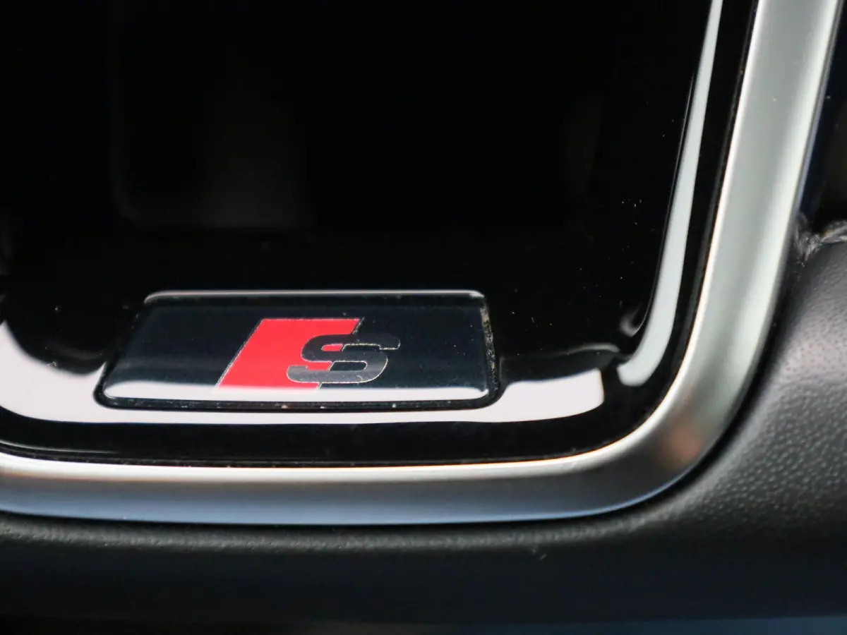 40 TFSI Advanced edition Panorama-glasdak, Achteruitrijcamera,  Verwarmbare voorstoelen