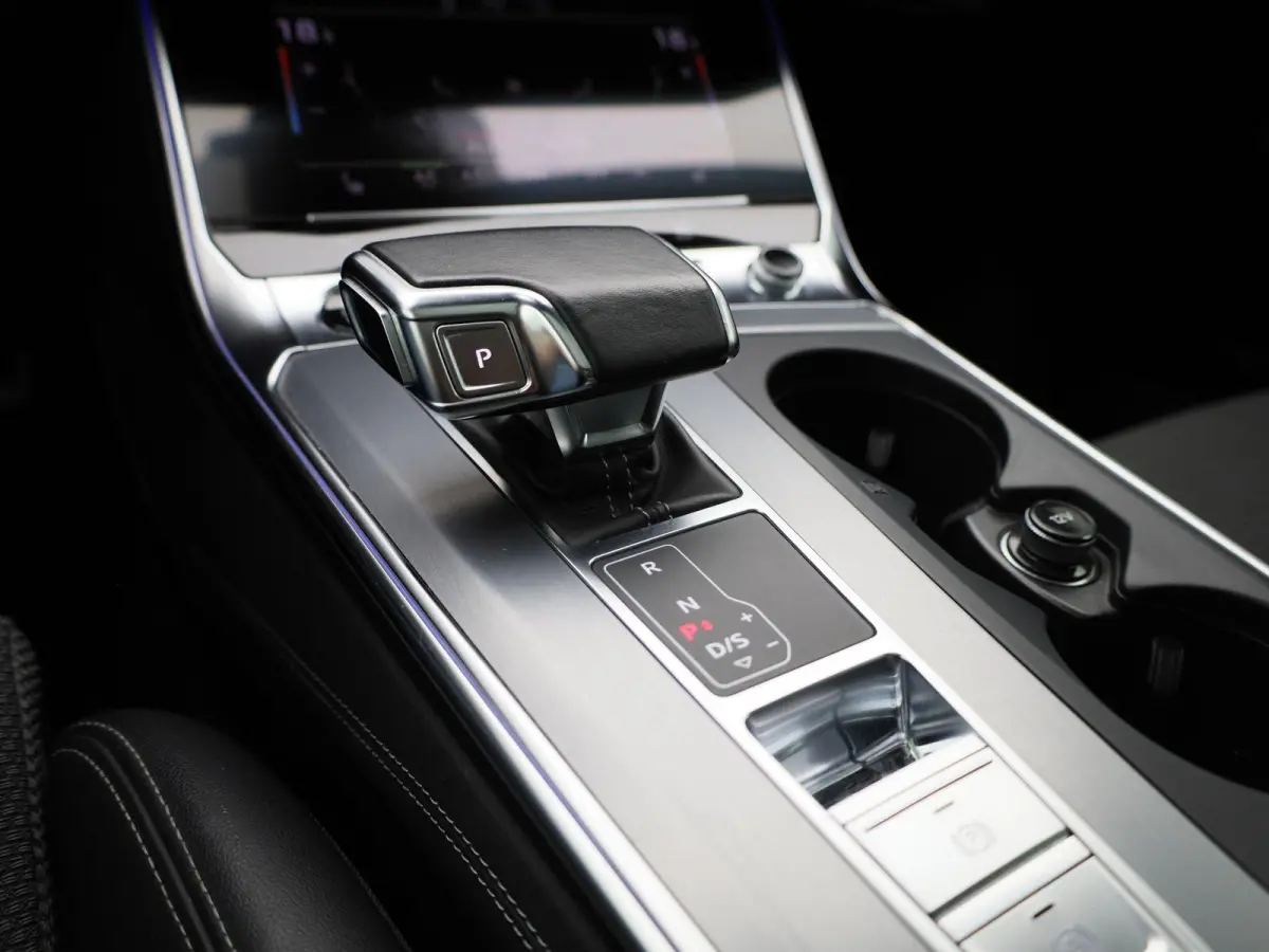 40 TFSI Advanced edition Panorama-glasdak, Achteruitrijcamera,  Verwarmbare voorstoelen
