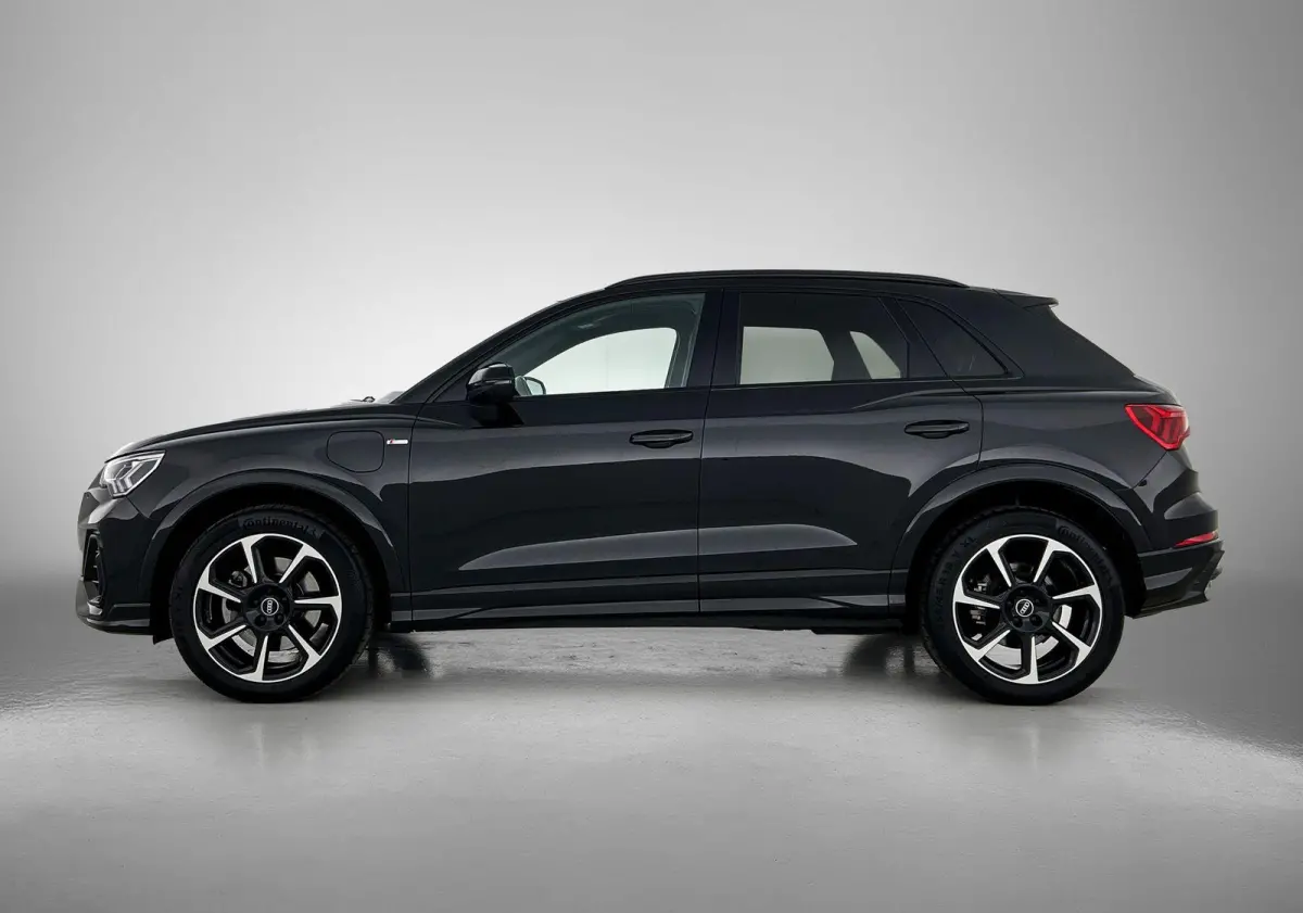 45 TFSI e S edition | Cruise control | Climate control | Parkeersensoren | Navigatie | Privacy glas | Ledkoplampen | Navigatie | Lichtpakket plus ambient light | Audi smartphone interface | 