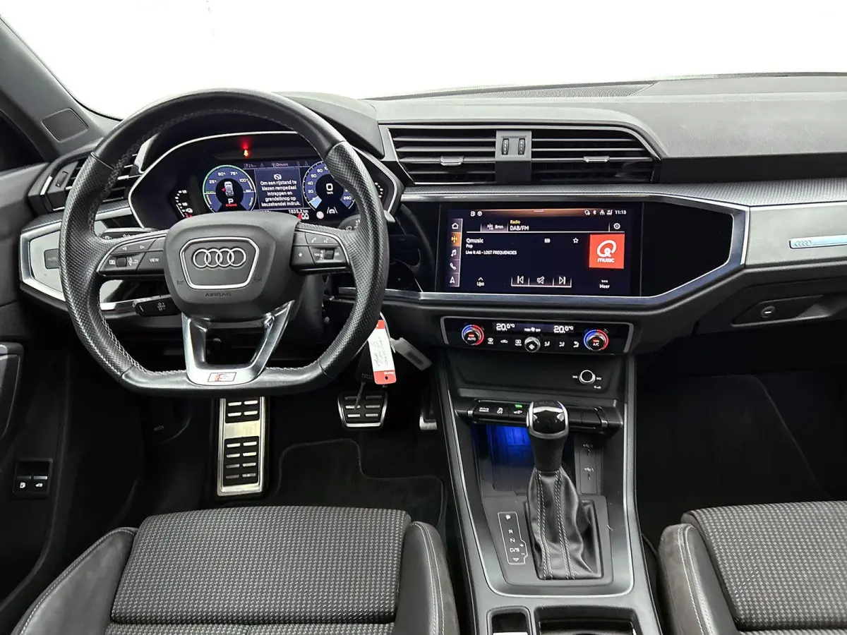 45 TFSI e S edition | Cruise control | Climate control | Parkeersensoren | Navigatie | Privacy glas | Ledkoplampen | Navigatie | Lichtpakket plus ambient light | Audi smartphone interface | 