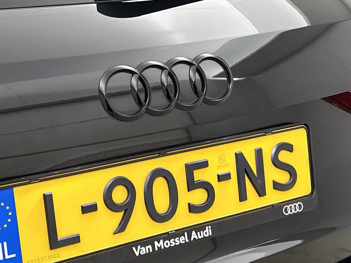 45 TFSI e S edition | Cruise control | Climate control | Parkeersensoren | Navigatie | Privacy glas | Ledkoplampen | Navigatie | Lichtpakket plus ambient light | Audi smartphone interface | 