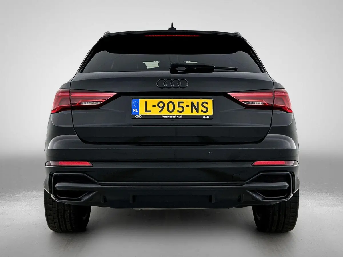 45 TFSI e S edition | Cruise control | Climate control | Parkeersensoren | Navigatie | Privacy glas | Ledkoplampen | Navigatie | Lichtpakket plus ambient light | Audi smartphone interface | 
