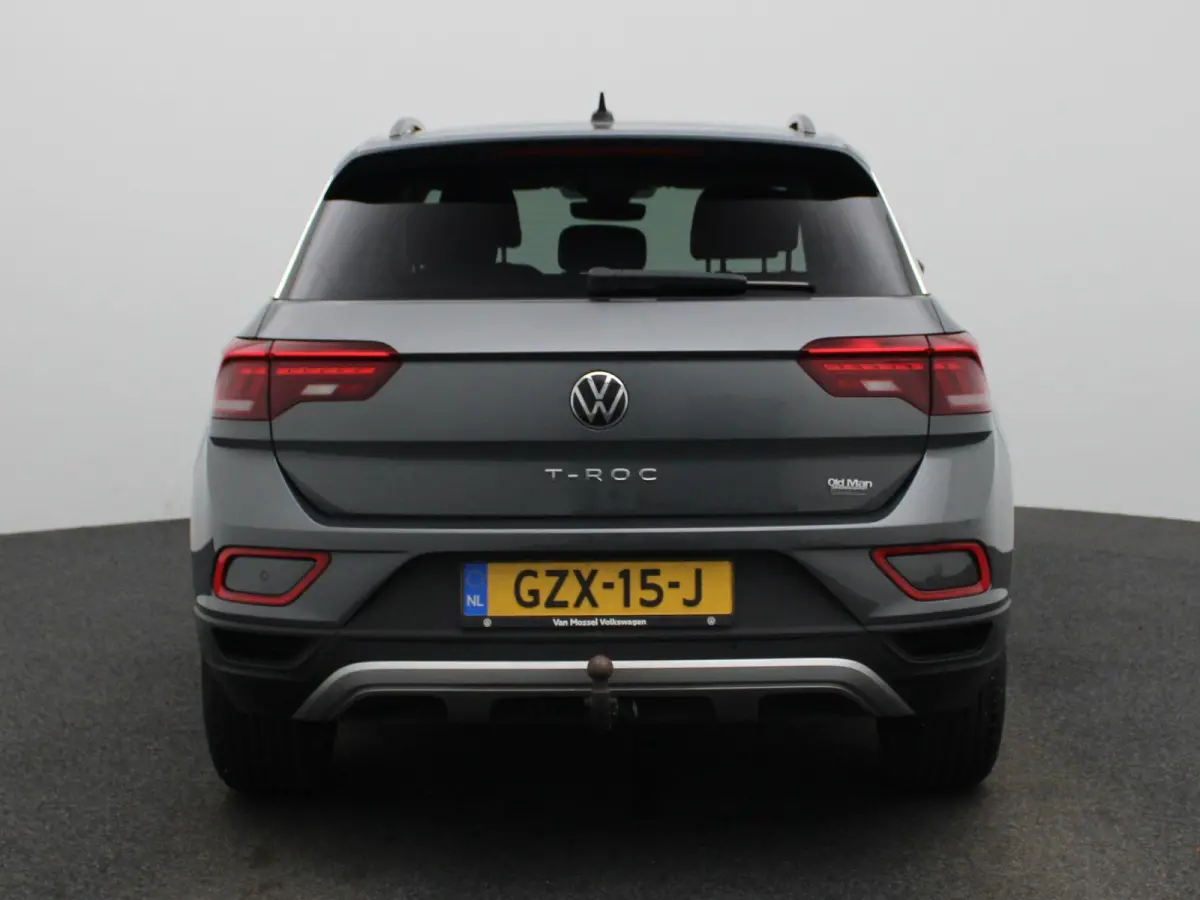 1.0 TSI Oranje Edition 116 PK| Origineel Nederlands | 1e Eigenaar | Trekhaak Afneembaar | Navigatie | Climatronic | Achteruitrijcamera | LED Plus | Parkeersensoren