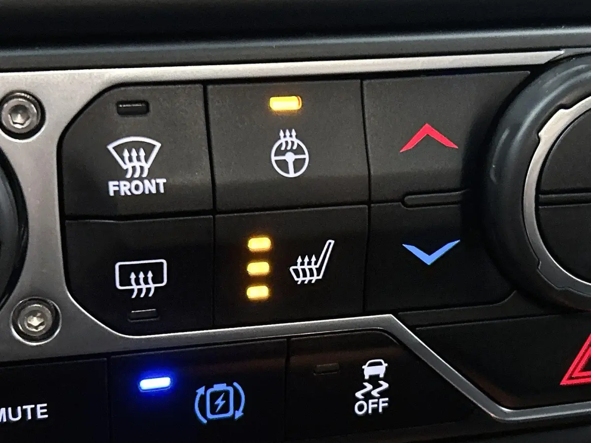 4xe 380pk Rubicon Automaat | Soft-Top | Winterpakket | Camera Voor + Achter | Navigatie | Adaptieve Cruise Control | 17"LMV | Full-LED |