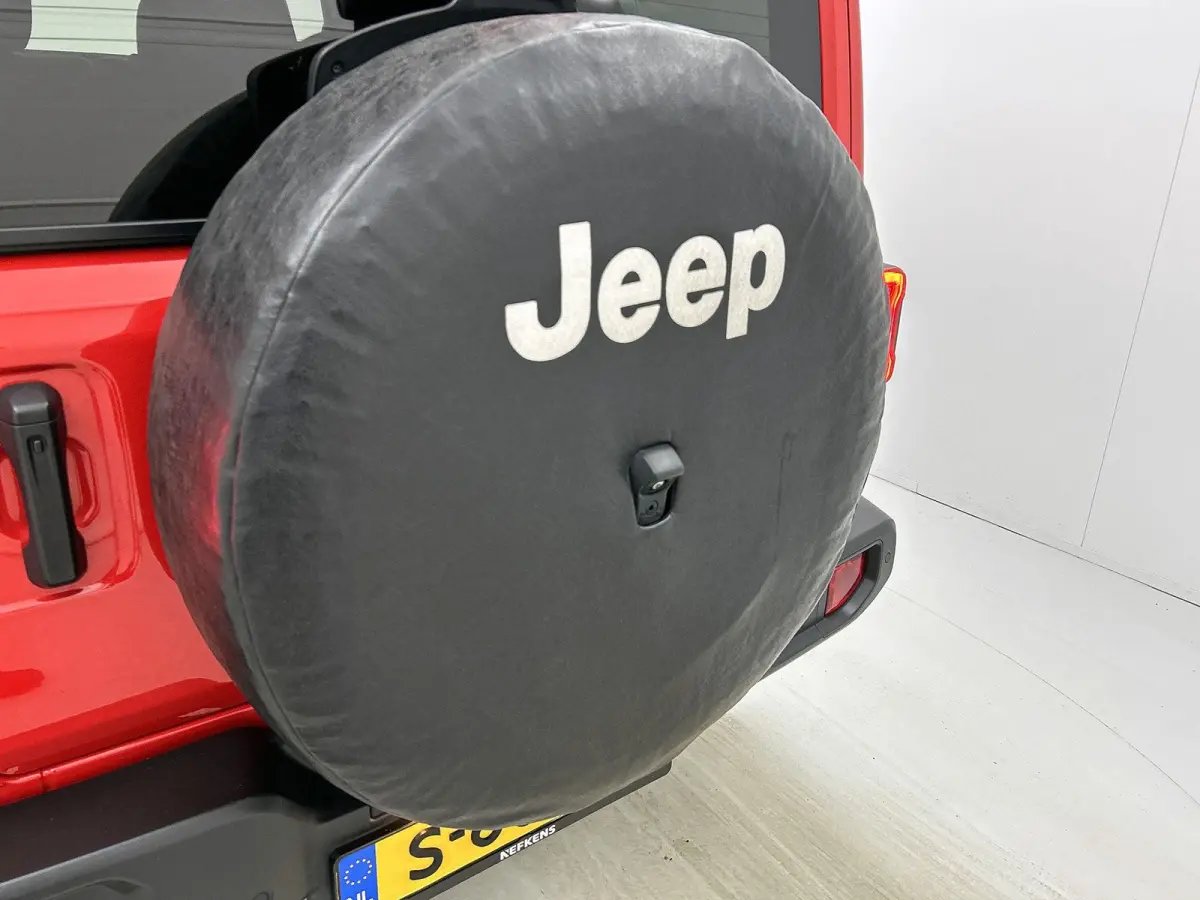 4xe 380pk Rubicon Automaat | Soft-Top | Winterpakket | Camera Voor + Achter | Navigatie | Adaptieve Cruise Control | 17"LMV | Full-LED |