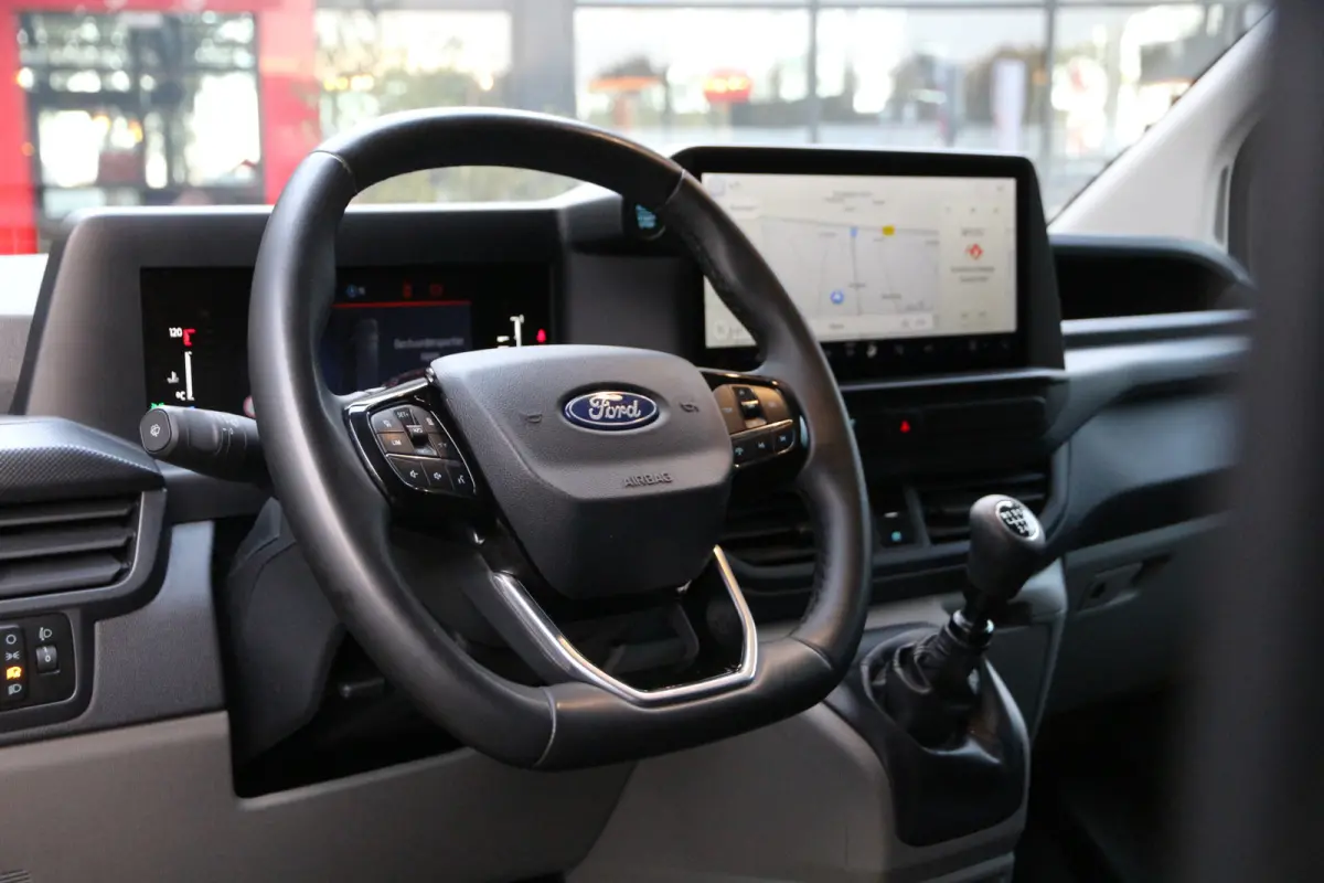 320 2.0 TDCI 136 | L1H1 | LED | Camera | Navi | Clima..