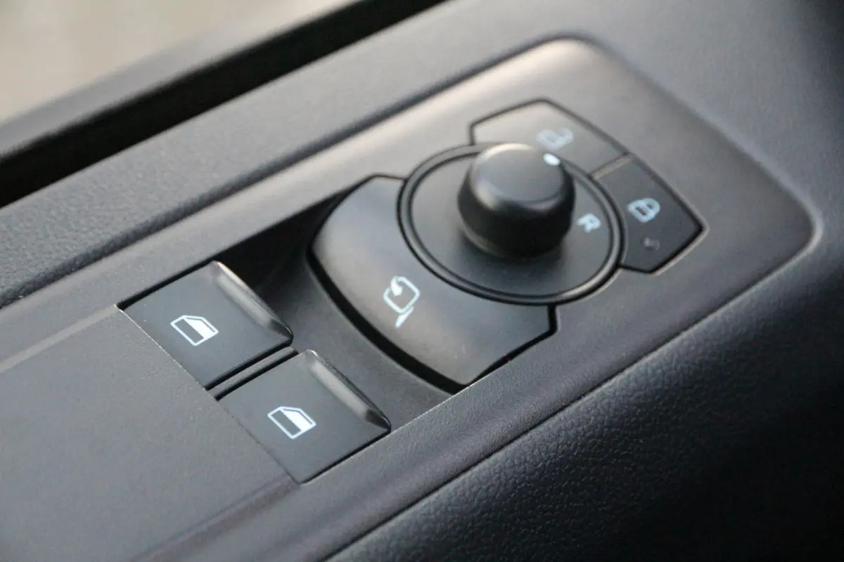 320 2.0 TDCI 136 | L1H1 | LED | Camera | Navi | Clima..