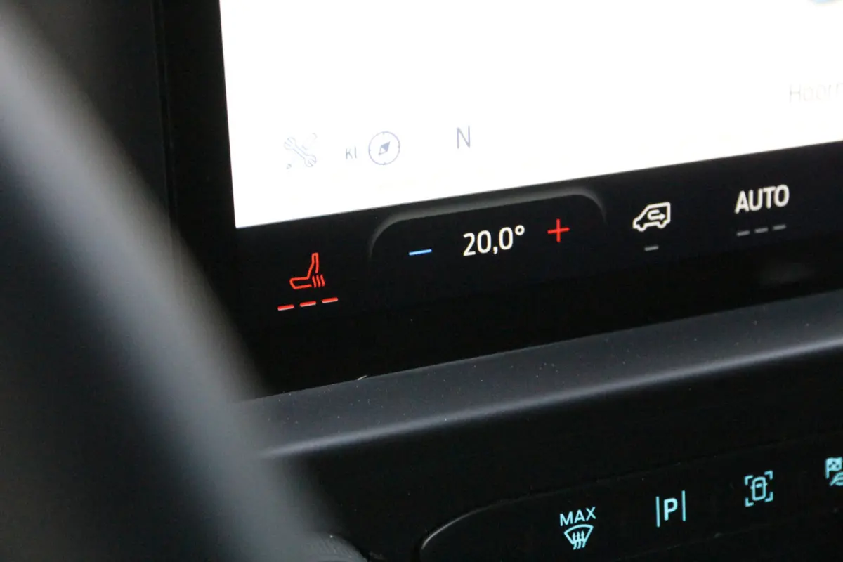 320 2.0 TDCI 136 | L1H1 | LED | Camera | Navi | Clima..