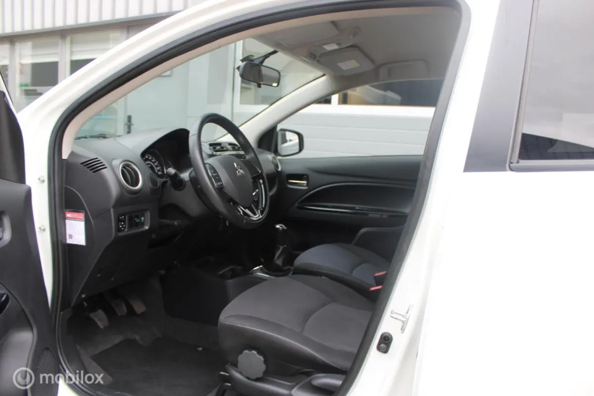 1.0 Active NL Auto Boekjes | Navigatie | Sportvelgen.