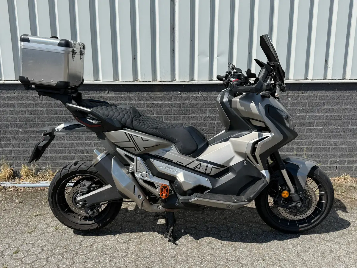 Scooter X-ADV 750 ABS – 2020 – 19.030 km Goede Staat