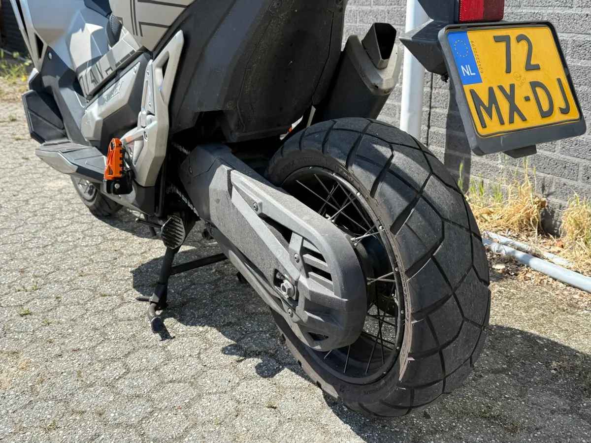 Scooter X-ADV 750 ABS – 2020 – 19.030 km Goede Staat